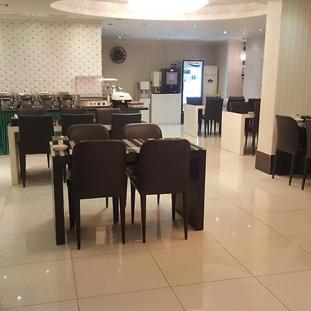 Changwon Olympic Hotel Habitación foto