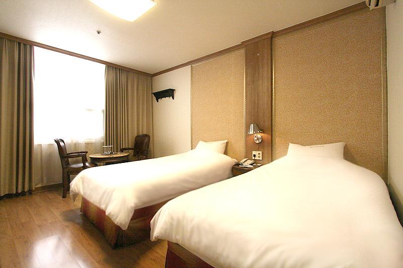 Changwon Olympic Hotel Exterior foto
